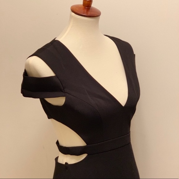 BCBG GOWN - Picture 4 of 4